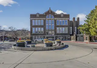 301 Central Avenue NE 300 Exterior Front