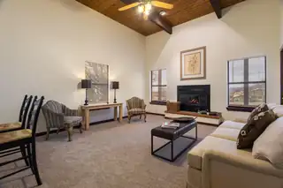 180 High Ridge Trail SE Living Room