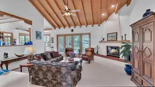 535 Cacahuate SW Kitchen