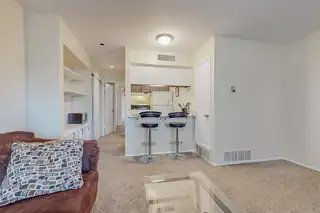 1601 PENNSYLVANIA Street NE Q10 Living Room