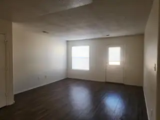 5833 Sandoval Drive NE 