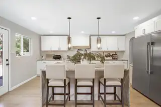 7 Corte De Canoncito Kitchen