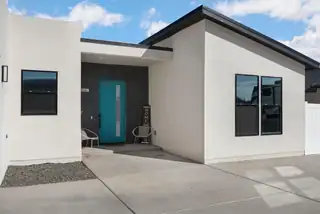 2541 Chessman Drive NE Exterior Front