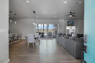 2541 Chessman Drive NE Living Room