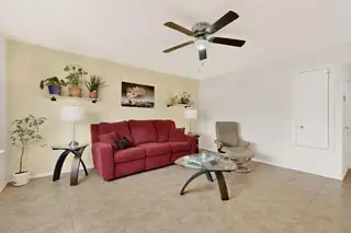 10516 Love Avenue NE Living Room