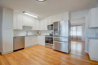 1027 Wade Street NE Kitchen