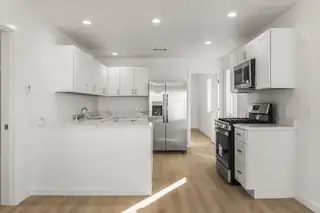 110 Sycamore Street NE Kitchen