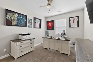 5204 Bullseye Road NE Home Office