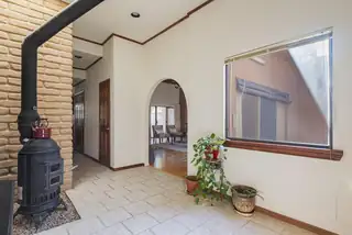 13005 Cambridge Place NE Living Room