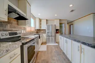 36 Kimberly Loop Kitchen