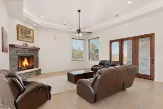 39 Nature Pointe Drive Kitchen