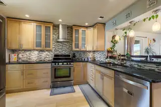 9013 Menaul Boulevard NE Kitchen