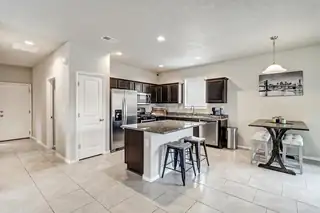 4244 Skyline Loop NE Kitchen