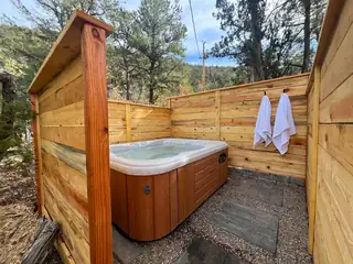 930 San Diego Loop Hot Tub