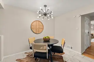 9527 Shoshone Road NE Dining Room