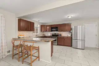 9527 Shoshone Road NE Kitchen