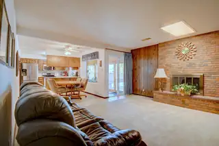 12113 Rosemont Avenue NE Living Room