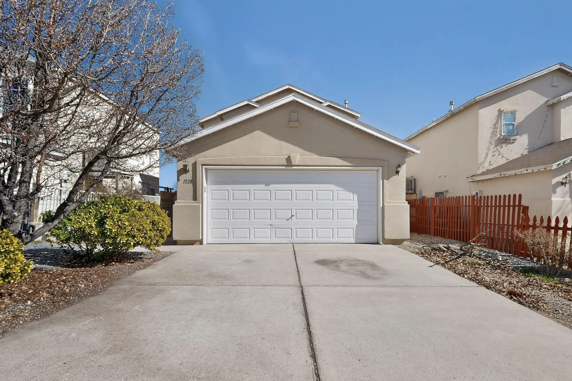 1328 Ojo Sarco Street SW