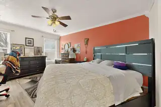 103 Oakwood Court SW Bedroom