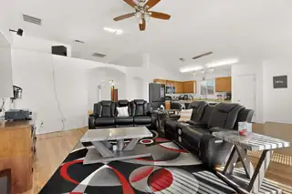 103 Oakwood Court SW Kitchen