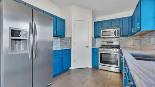 10509 La Traviatta Place NW Kitchen