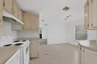 7225 Remington Drive NE Kitchen