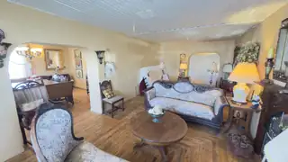 201 S Oak Street Living Room