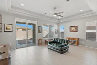 435 Adeline Avenue SW Living Room