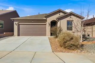 435 Adeline Avenue SW, Los Lunas