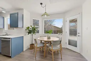 1712 Tierra Del Oso Drive NW Bedroom