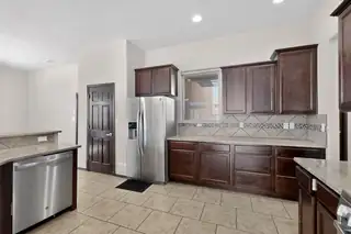 6102 Pecos Trail Drive NE Kitchen