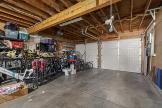 9101 Las Camas Road NE Garage