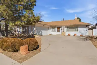 9007 Princess Jeanne Avenue NE, Albuquerque