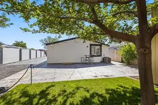 719 Vista Del Pueblo Street SW Patio