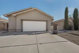 8628 Casa Verde Avenue NW 