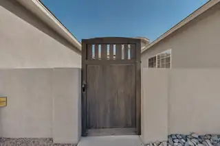 8628 Casa Verde Avenue NW 