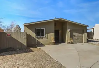 617 Turquoise Court NE, Albuquerque