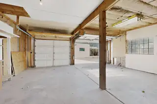 1319 Manzano Street NE Garage