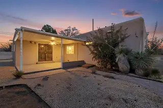 1319 Manzano Street NE 