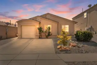 9404 Hondo Valley Place SW, Albuquerque