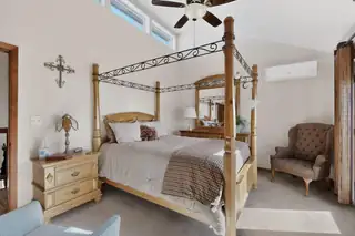 3309 Vista De Vegas Bedroom