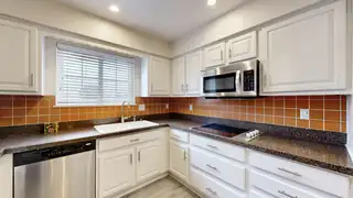 1906 Monte Largo Drive NE Kitchen