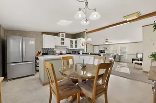 804 Calle De Los Tulipanes Dining Room