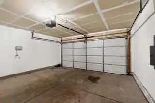 735 Redwood Street SW Garage