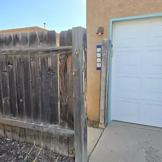 5613 Dustin Court NW 