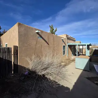 5613 Dustin Court NW 