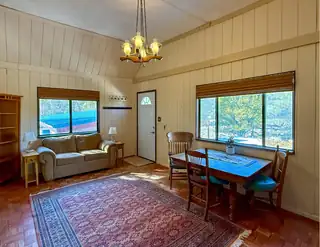 23 Blue Jay Court Living Room