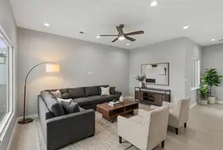 625 1st Street NE Living Room