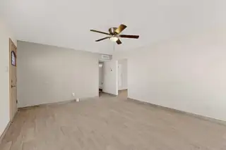 3926 Barcelona Road SW Living Room