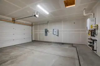 1616 Valle De Colores Street NW Garage